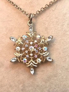 Schneeflocke Anhänger mit irisierenden Strass Akzenten - Bild 1 von 2