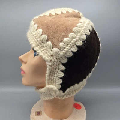 Sombrero de invierno vintage de gamuza y lana tejida estilo aviador hecho en Italia Foto 1 de 4