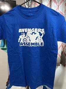 T-shirt ragazzo Marvel Avengers "Earth's Mightiest Heroes" taglia M - Foto 1 di 2
