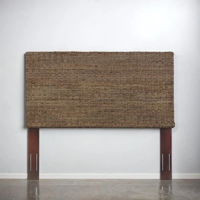 Cabecero con panel de hojas de plátano Wilmington Queen Foto 1 de 4