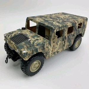 Snap Back 1/18 Humvee AM General Army Camo Pattern Diecast Model Tree House Kids - Picture 1 of 24