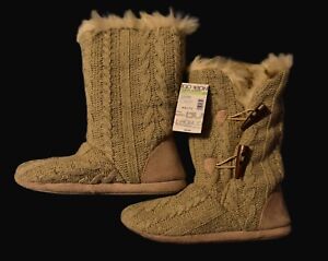 Bongo Knit Toggle Boot Slippers - Beige - Size Medium 6.5-7.5 - Womens - New