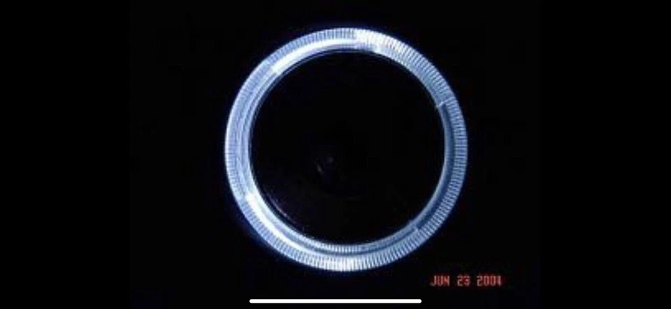 White Ignition Key Ring LED Bulb For Toyota 4runner 1996-2002 - Image 1 of 1