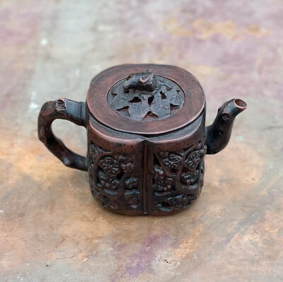 Tetera de cerámica Yixing miniatura china única vintage del siglo XX flores de té Foto 1 de 4