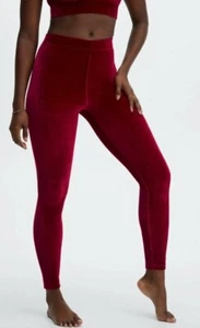 Fabletics Emma Velour Legging Cherry Burst Medium - Picture 1 of 5