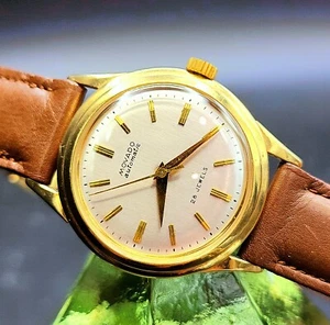 Vintage MOVADO 1960'S 14K Solid Yellow Gold With A High Grade 28 Jewel Movement! - Picture 1 of 2