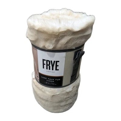 Tiro de piel sintética Frye Luxe 60" X 70" Foto 1 de 2
