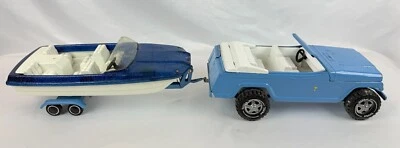 Jeep Jeepster Tonka con bote de plástico y remolque azul vintage acero prensado Foto 1 de 4