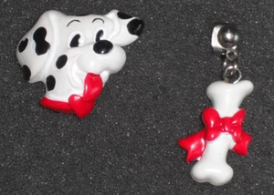 VINTAGE DISNEY'S 101 DALMATIANS DOG & BONE PIERCED EARRINGS - Picture 1 of 2