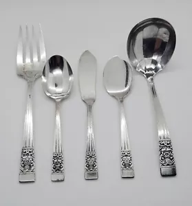 5 posate vintage Oneida Incoronation Community Silverplate SERVIZIO PEZZI - Foto 1 di 9