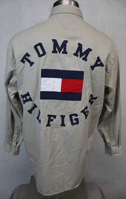 Camisa masculina Tommy Hilfiger tamanho G grande bordada logotipo traseiro marrom tamanho G vintage - Imagem 1 de 4