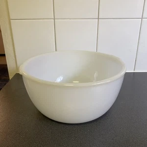 Vintage Sunbeam Mixmaster 9” Glasbake Glass Bowls White Large BOWL ONLY - Picture 1 of 8