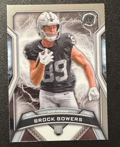 2024 Topps Resurgence - Rookies Brock Bowers #147 (RC) - Picture 1 of 2