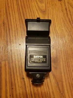 Sunpak Auto Zoom 344D Shoe Mount Flash For Canon Camers - Image 1 of 4