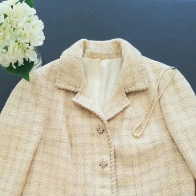 Blazer de lana vintage para mujer talla mediana M con botones de estrás originales crema  Foto 1 de 4