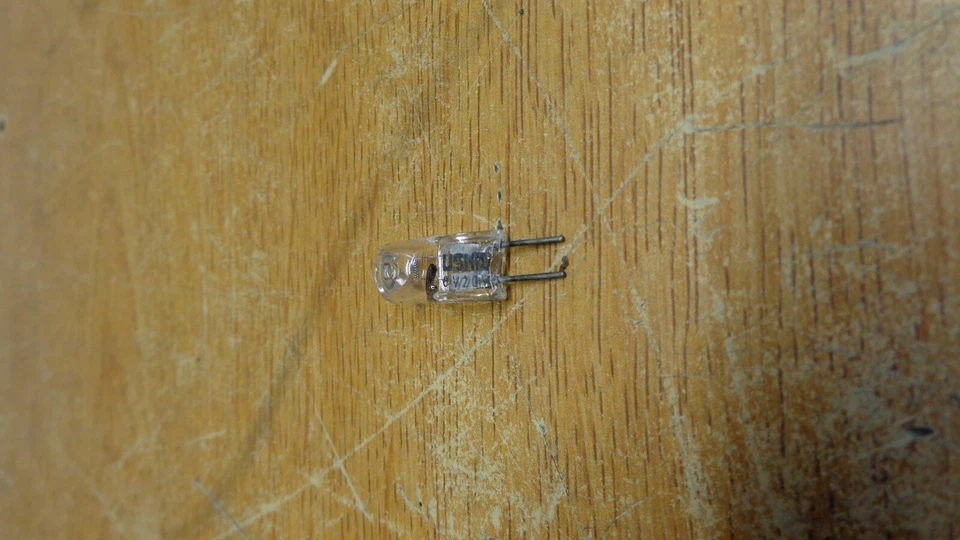 MICROSCOPE halogen lamp bulb - Image 1 of 1