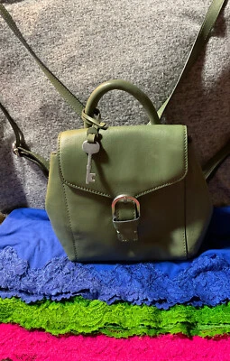 Mini bolso de hombro con hebilla Fossil Liv Aloe de cuero verde con solapa a presión Foto 1 de 4