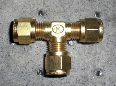 (3) HOKE Gyrolok Flareless Tube Fittings, Union Tee, 1/4" Tube OD, Brass 4TTTBR - Image 1 of 2