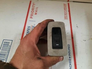 OEM 2006 Chrysler 300 DODGE Magnum Charger LEFT/RIGHT REAR WINDOW SWITCH - Picture 1 of 2