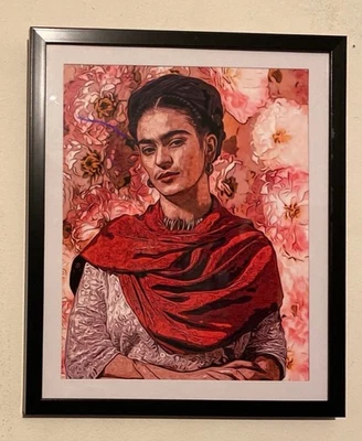 Pieza de arte personalizada de Frida Kahlo en marco negro Foto 1 de 3