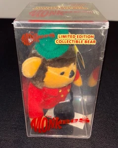 Vintage 1999 The Monkees Dart Collectible Bears "Mike" Sealed In Lucite Box - Bild 1 von 6