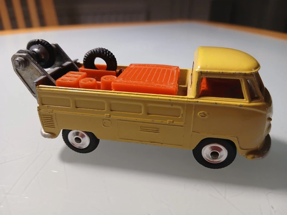 Corgi 490 Volkswagen Breakdown Truck good original unboxed - Image 1 of 4