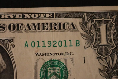 [JAN 19, 2011] [NOV 9, 2011] ONE DOLLAR FANCY BIRTHDAY NOTE  SN  A 01192011 B - Image 1 of 3