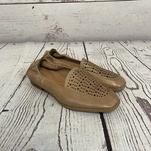 Clarks Loafers Womens 8M Sarafyna Sky Tan Beige Flat Praline Leather - Picture 1 of 10