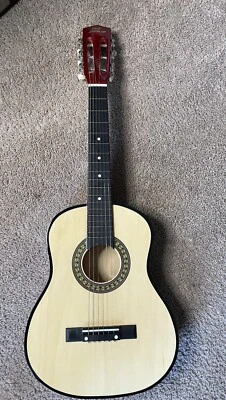 Pyle PGACLS30 Junior 30’’ 6-String Classic Guitar With Travel Bag - Image 1 of 4