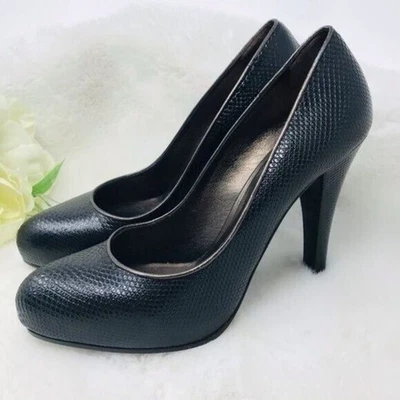 Bottega Veneta Leather Heel Pumps Black Animal Print  Luxury Italy, US 9  - Image 1 of 4