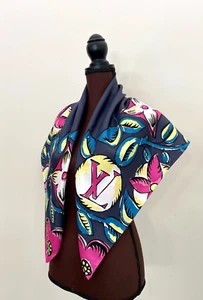 New Louis Vuitton Scarf Monogram Flower Arty Style Gray Pink Silk Wrap - Picture 1 of 19