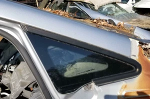 2006 07 08 09 10 11 HONDA CIVIC SEDAN RH PASS SIDE PILLAR Windshield Vent Glass - Picture 1 of 2