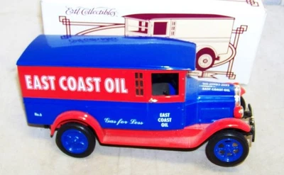 1:25 ERTL COLLECTIBLES 1927 GRAHAM PANEL DELIVERY VAN EAST COAST OIL 19693 READ - Image 1 of 4