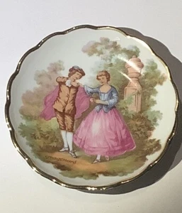 Vintage Limoges La Reine France Fragonard Signed Courting Couple Pin Dish 9cm D - Picture 1 of 5