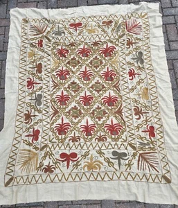 Souzani Or Ottoman Embroidery Wool On Cotton 56 X 72 In. - Picture 1 of 6