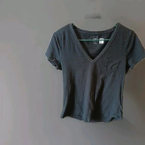 Gap Womens Cotton V-Neck Pocket Detail Casual Basic T-Shirt Black Size  M - Picture 1 of 3