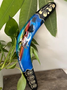 Hawaiianische handgefertigte 15" geschnitzte Holz Bumerang Wohndeko Airbrush Delfine Ozean - Bild 1 von 4