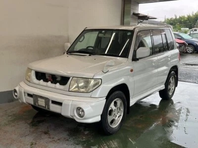 Parrilla delantera Aero para JDM Mitsubishi Pajero IO Montero H77W H76W H77 H76 Foto 1 de 4