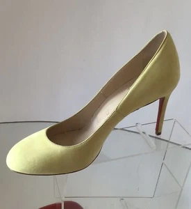 NUEVO Zapatos de salón Christian Louboutin Fifi 80 amarillo Nubuck (Talla 36,5) - Precio de venta sugerido por el fabricante $695 - Imagen 1 de 12