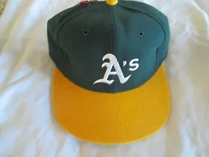 GORRA DE LANA SPORT SPECIATIES OAKLAND A'S TALLA 6 7/8 - Imagen 1 de 3