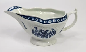 FIRST PERIOD DR WALL WORCESTER PORCELAIN FLORAL PATTERN SAUCE BOAT c1770 - Picture 1 of 8