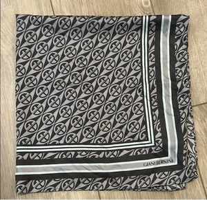 NWT Giani Bernini Grey Square Scarf - Picture 1 of 5