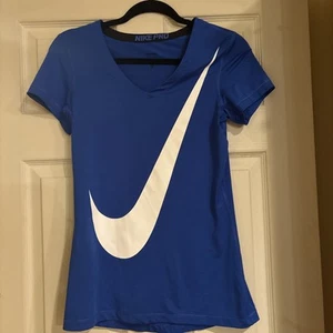 Nike Pro Short Sleeve V Neck Athletic T Shirt Top Women Medium Blue Big Swoosh - Picture 1 of 3