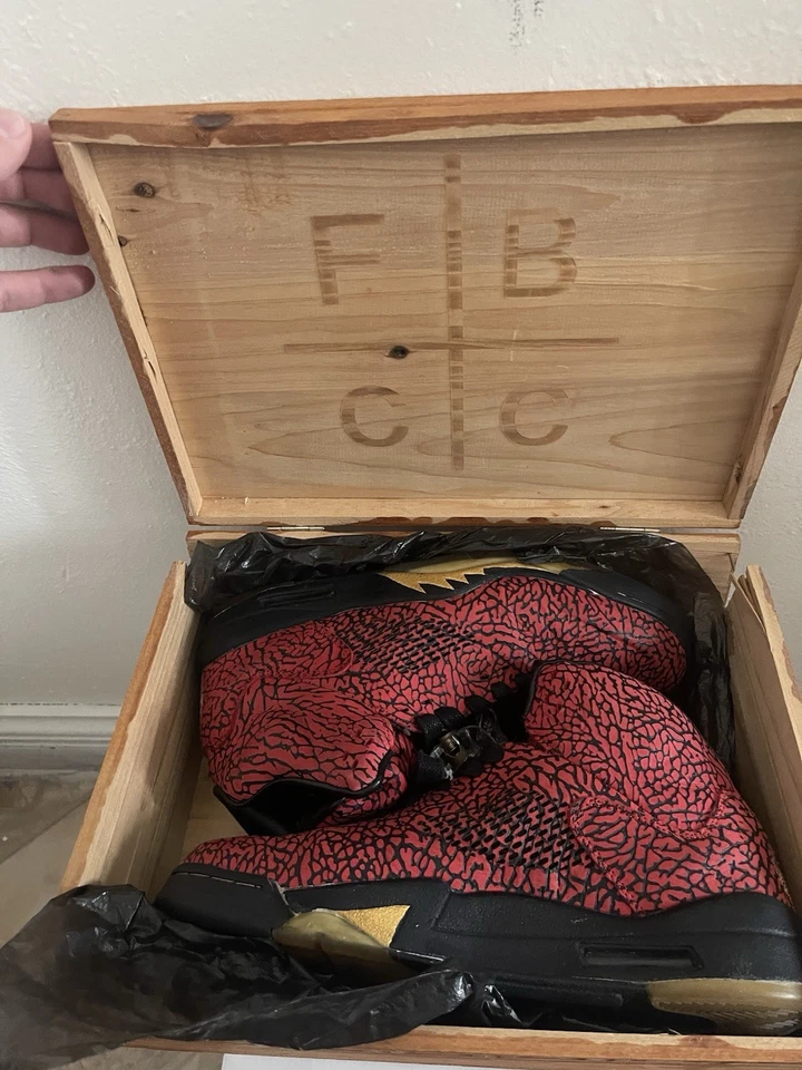 FBCC x Air Jordan 5 Retro Personalizado Versace 3Lab5 Foto 1 de 4