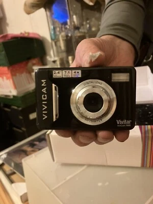 Vivitar ViviCam 7025 7.0MP Digital Camera - Black - Image 1 of 4