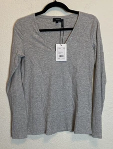 NWT $140 Theory LARGE Isakal Long Sleeve V Neck Jersey Knit T Shirt Light Gray - Picture 1 of 3