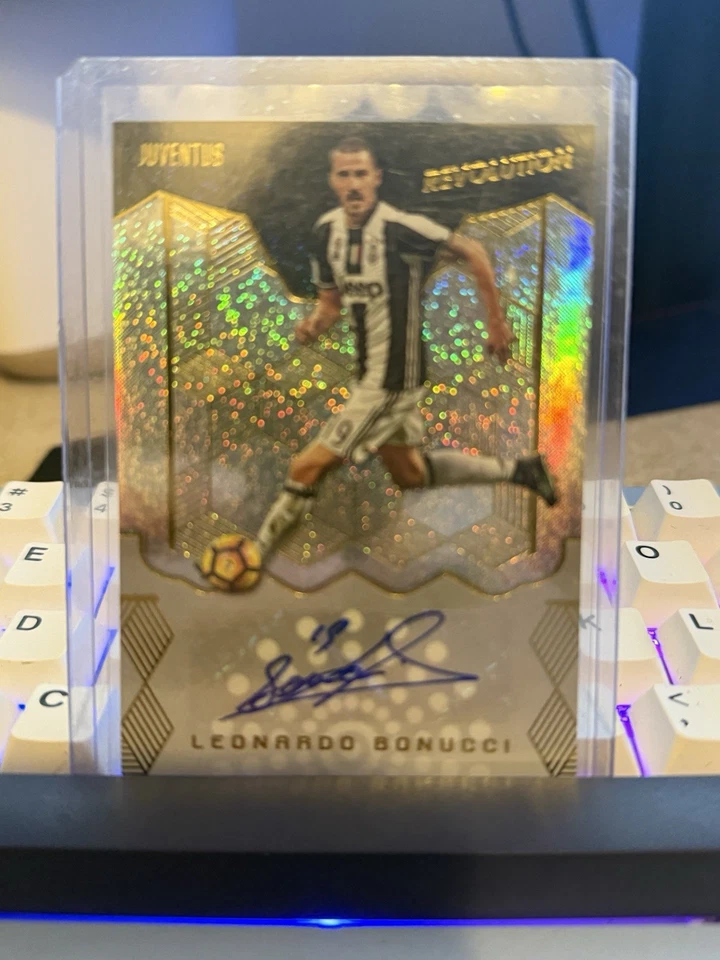 2017 Panini Revolution автограф #A-LB Леонардо Бонуччи Ювентус - Изображение 1 из 1