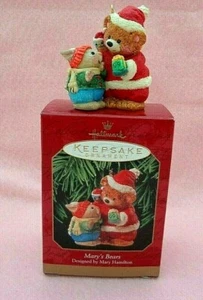 HALLMARK "MARY'S BEARS" 1999 CHRISTMAS ORNAMENT, SIGNED, MINI, RESIN, 2", NIB - Picture 1 of 9