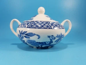 Vintage Yuan Blue and White Wood and Sons England Sugar Bowl wit Lid - Picture 1 of 15