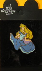 Disney 2001 Princess Aurora Sleeping Beauty Error (No Sleeves) PIN on Card #83